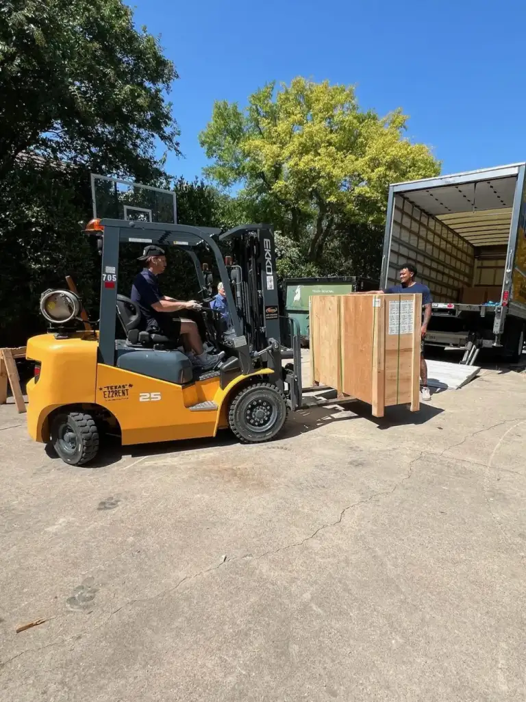 Kai Moving — Dallas relocation, storage, and design
